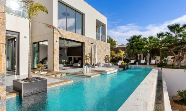 Villa - Resale - Orihuela - Villamartin