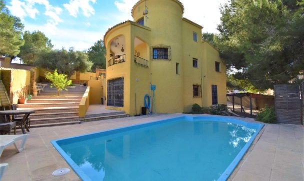 Villa - Resale - Orihuela - Villamartin