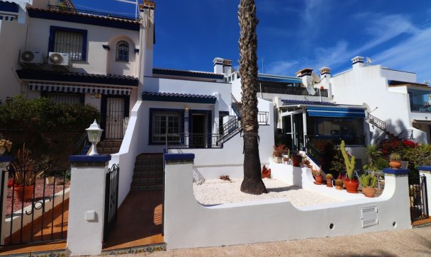 Villa - Resale - Orihuela - Villamartin