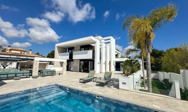 Villa - Resale - Orihuela - Villamartin