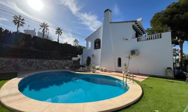 Villa - Resale - Orihuela - Villamartin
