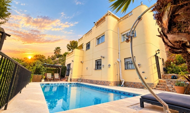 Villa - Resale - Orihuela - Villamartin