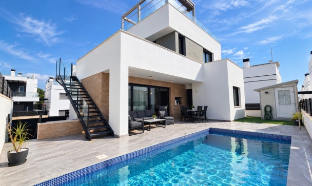 Villa - Resale - Orihuela - Villamartin