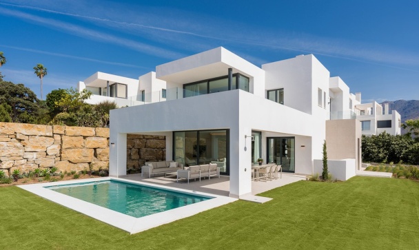 Villa - Rynek pierwotny - Estepona - Estepona Centro