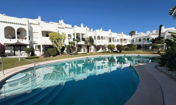 Villa - Rynek wtórny - Estepona - Bel Air
