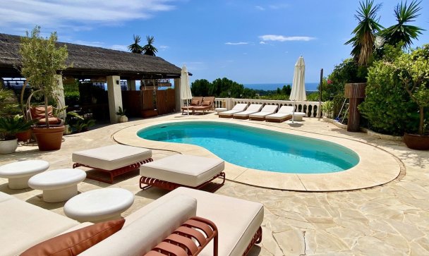 Villa - Rynek wtórny - Estepona - El Padron