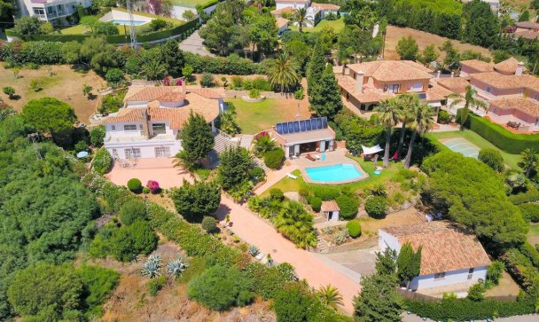 Villa - Rynek wtórny - Estepona - Estepona Centro