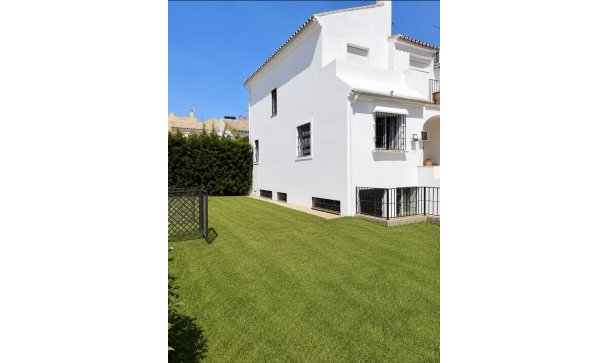 Villa - Rynek wtórny - Estepona - Estepona Centro