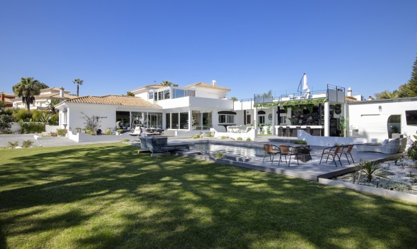 Villa - Rynek wtórny - Estepona - Estepona Centro