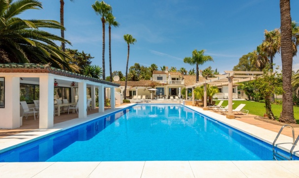 Villa - Rynek wtórny - Estepona - Estepona Centro