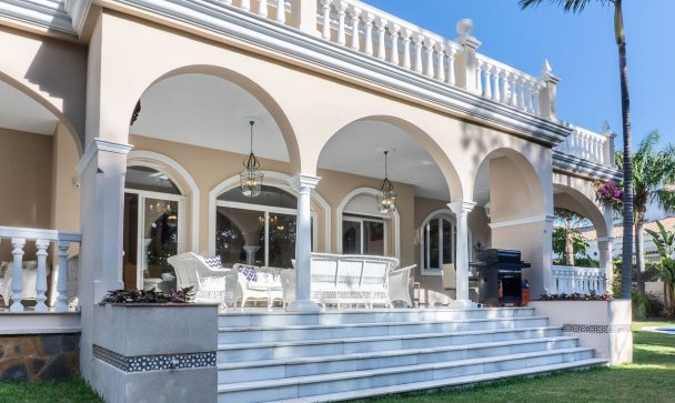 Villa - Rynek wtórny - Estepona - New Golden Mile