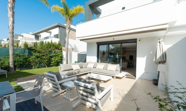 Villa - Rynek wtórny - Estepona - Selwo