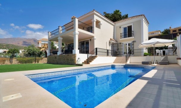 Villa - Rynek wtórny - Estepona - Valle Romano