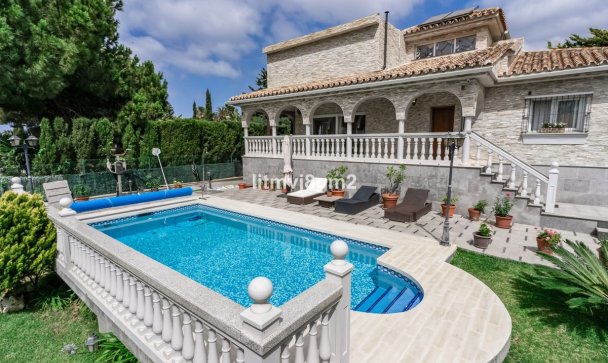 Villa - Rynek wtórny - Marbella - Artola