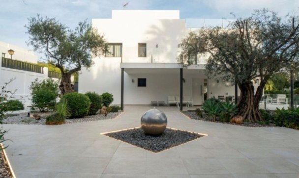 Villa - Rynek wtórny - Marbella - Nueva Andalucía