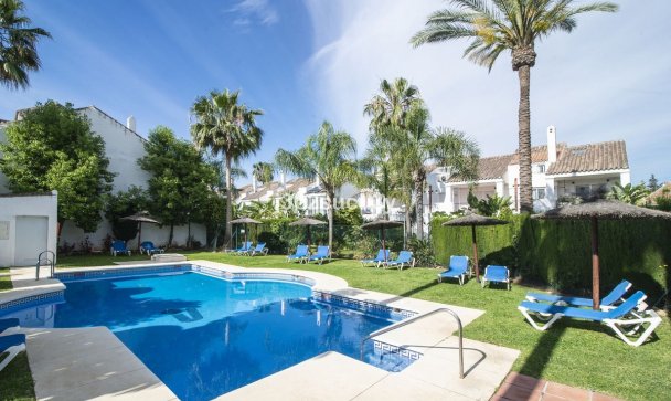 Villa - Rynek wtórny - Marbella - Nueva Andalucía