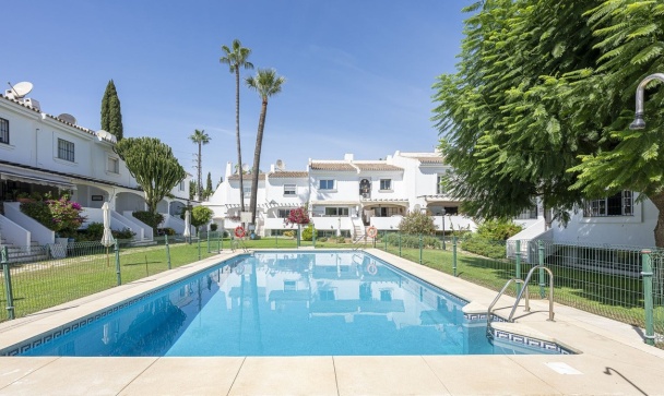 Villa - Rynek wtórny - Marbella - Nueva Andalucía