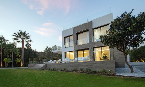 Villa - Rynek wtórny - Marbella - Nueva Andalucía
