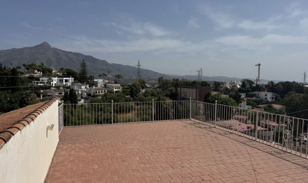 Villa - Rynek wtórny - Marbella - Nueva Andalucía