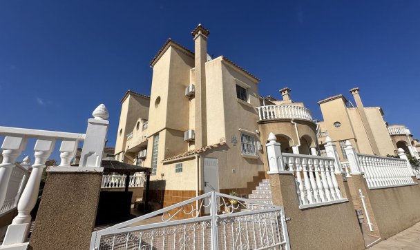 Villa - Wiederverkauf - Alicante - Alicante Centro