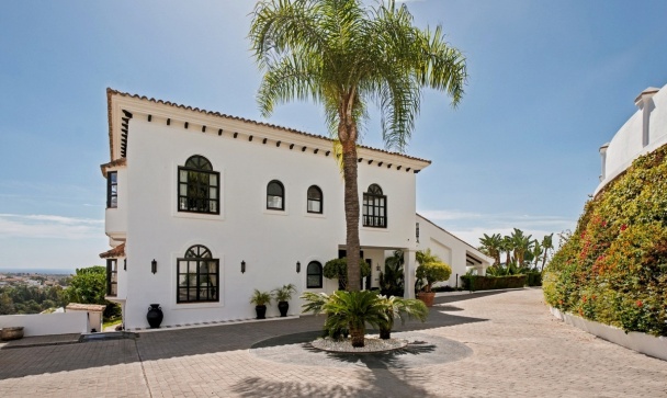 Villa - Wiederverkauf - Benahavís - Benahavís Centro