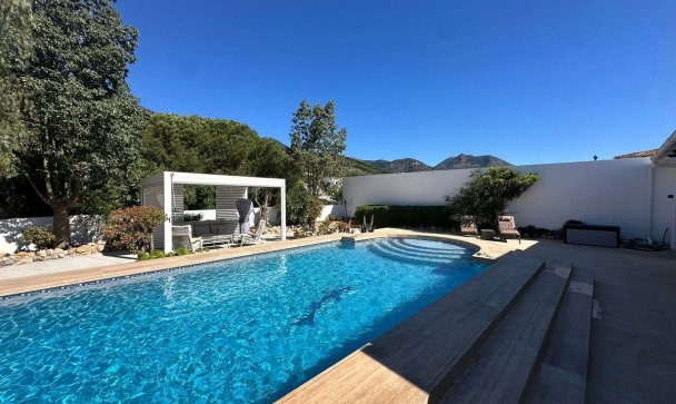 Villa - Wiederverkauf - Benalmadena - Benalmadena Centro