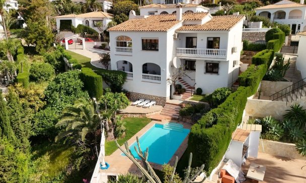Villa - Wiederverkauf - Benalmadena - Benalmadena Centro