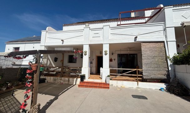 Villa - Wiederverkauf - Casares - Casares Playa