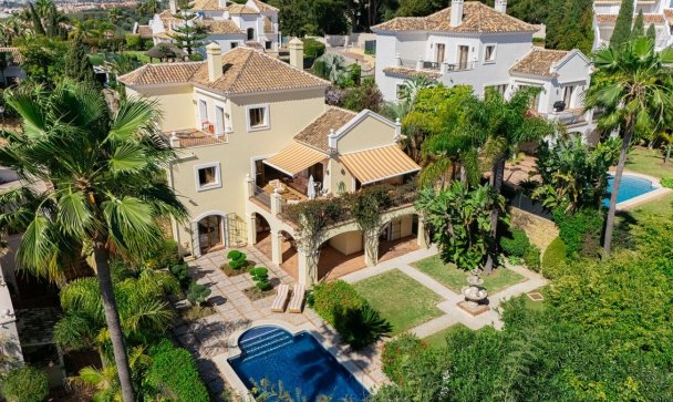 Villa - Wiederverkauf - El Paraiso - El Paraiso