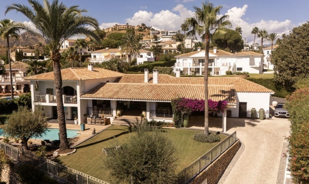 Villa - Wiederverkauf - El Paraiso - El Paraiso