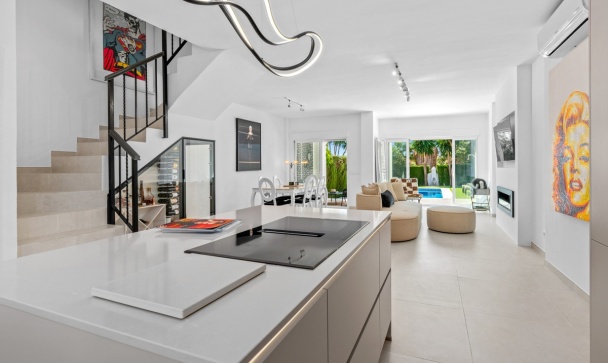 Villa - Wiederverkauf - Estepona - Bel Air