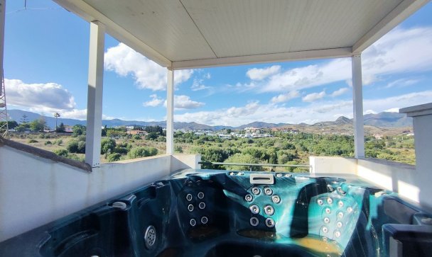 Villa - Wiederverkauf - Estepona - Cancelada