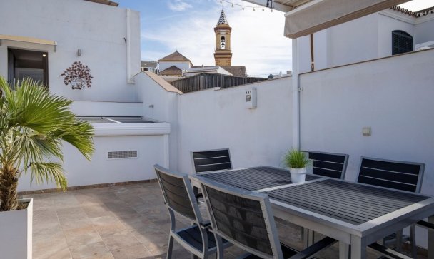 Villa - Wiederverkauf - Estepona - Estepona Centro