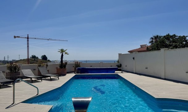 Villa - Wiederverkauf - Estepona - Estepona Centro