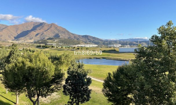 Villa - Wiederverkauf - Estepona - Estepona Centro