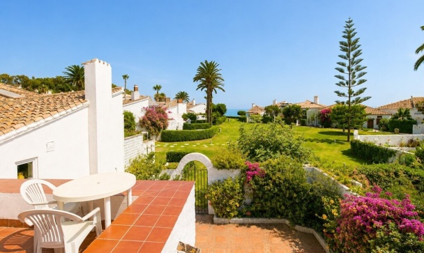 Villa - Wiederverkauf - Estepona - Estepona Centro