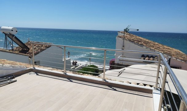 Villa - Wiederverkauf - Estepona - Estepona Centro