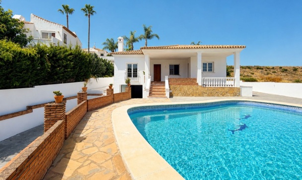 Villa - Wiederverkauf - Estepona - Estepona Centro