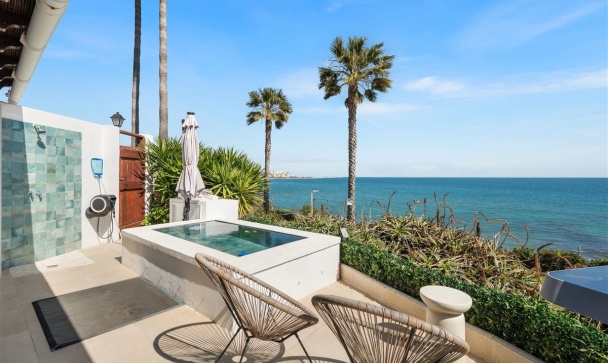 Villa - Wiederverkauf - Estepona - Estepona Centro