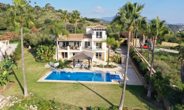 Villa - Wiederverkauf - Estepona - Estepona Centro