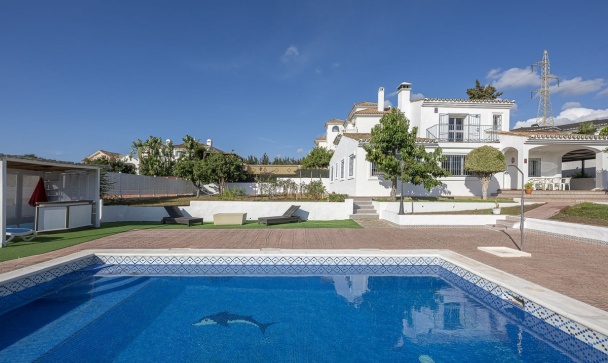 Villa - Wiederverkauf - Estepona - Estepona Centro