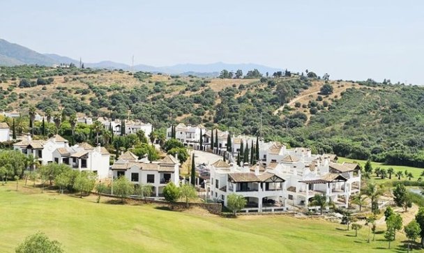 Villa - Wiederverkauf - Estepona - Estepona Centro