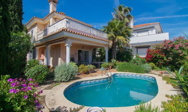 Villa - Wiederverkauf - Fuengirola - Fuengirola Centro