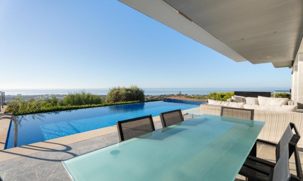Villa - Wiederverkauf - Marbella - Altos de los Monteros