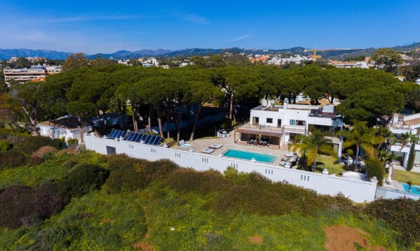 Villa - Wiederverkauf - Marbella - Artola