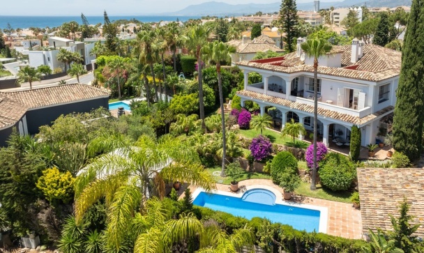Villa - Wiederverkauf - Marbella - Bahía de Marbella