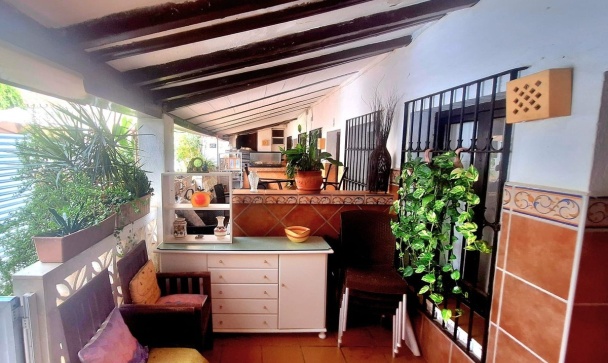 Villa - Wiederverkauf - Marbella - Costabella