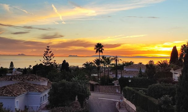 Villa - Wiederverkauf - Marbella - El Rosario