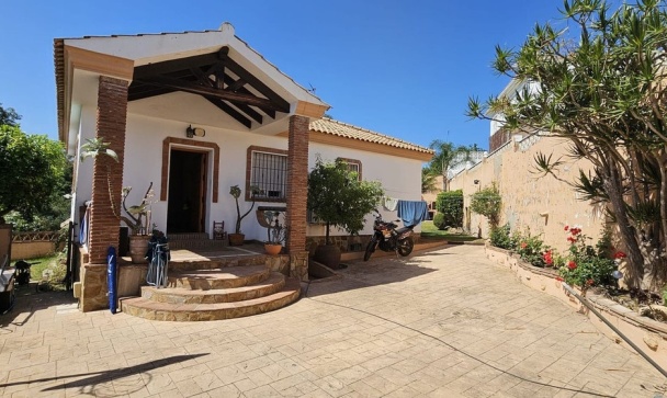 Villa - Wiederverkauf - Marbella - El Rosario