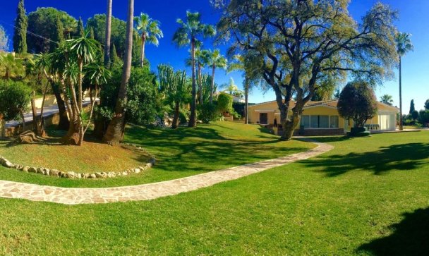 Villa - Wiederverkauf - Marbella - Elviria